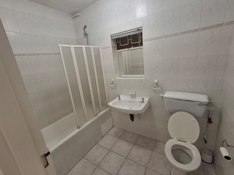 1 Bedroom Property for Sale in Summerstrand Eastern Cape